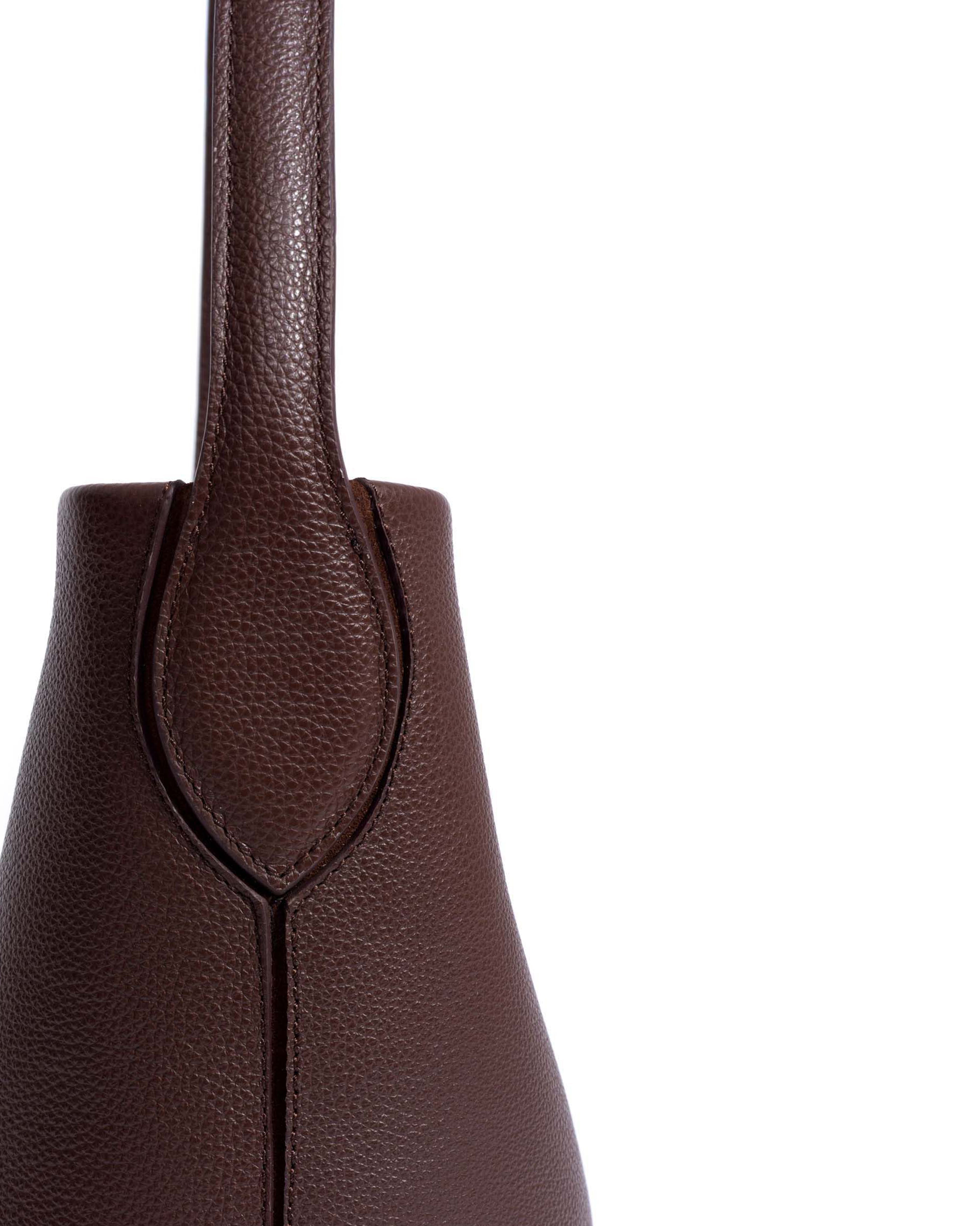 Versa slouchy petite bag Pebbled soft calf Chocolate