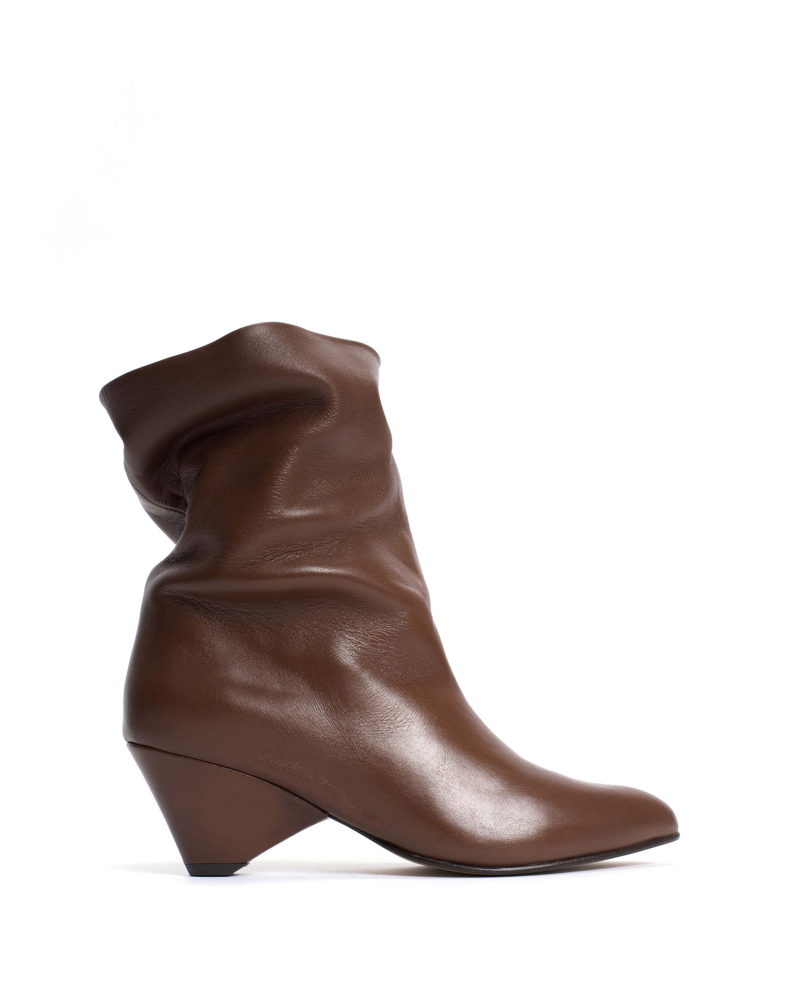 Vully 50 triangle Soft calf Chocolate - Anonymous Copenhagen