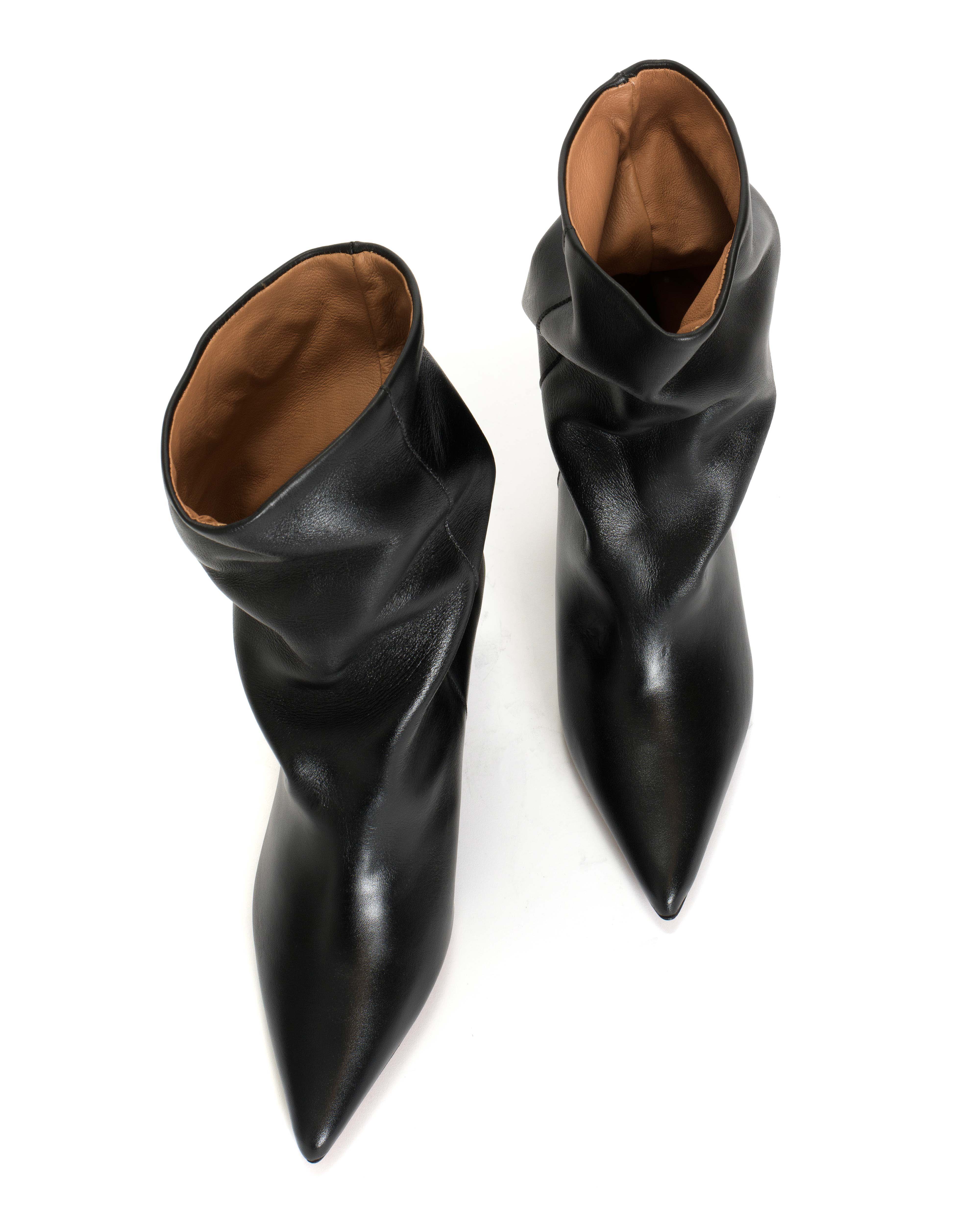 Vully 55 pin Soft calf Black