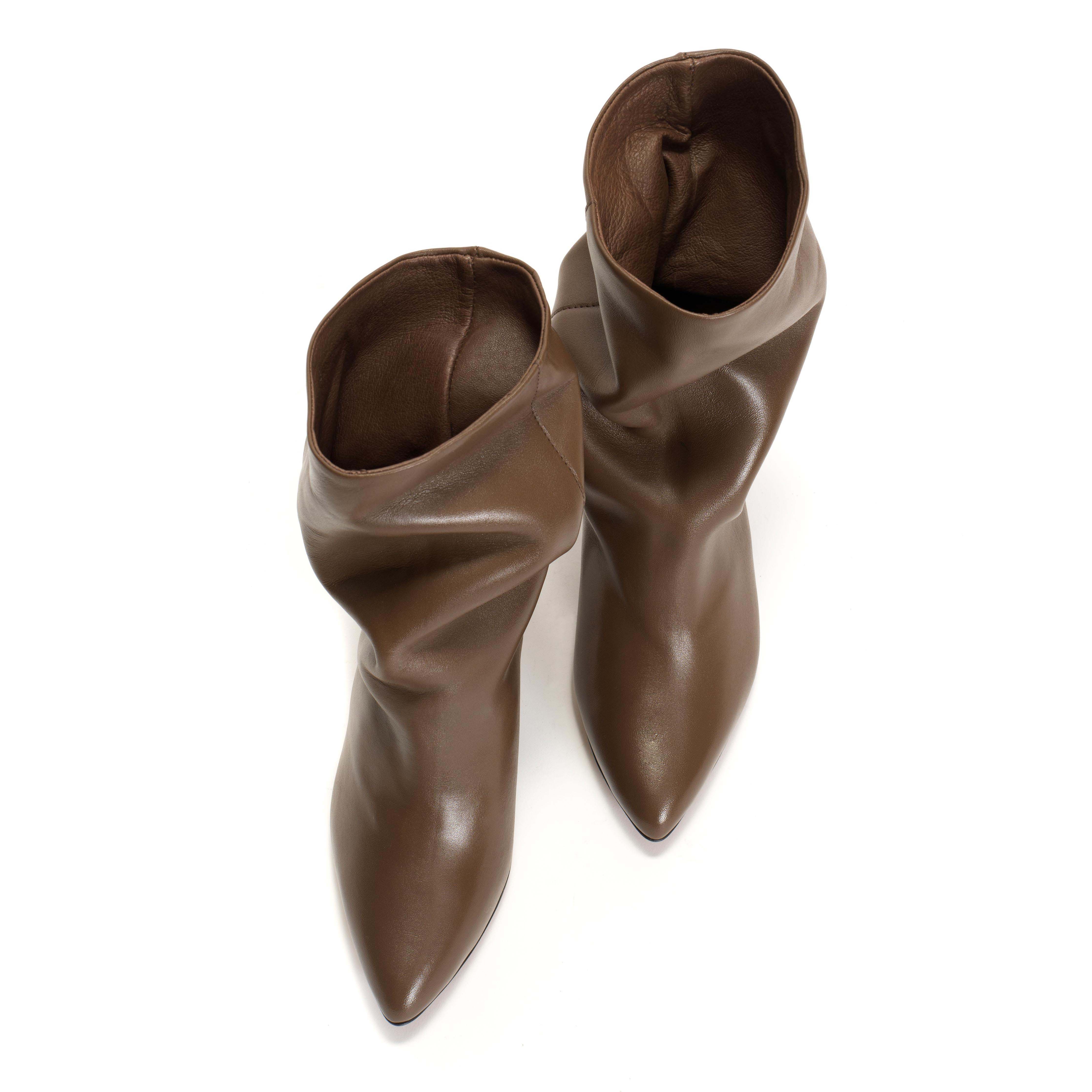 Vully 75 stiletto Soft calf Dark taupe
