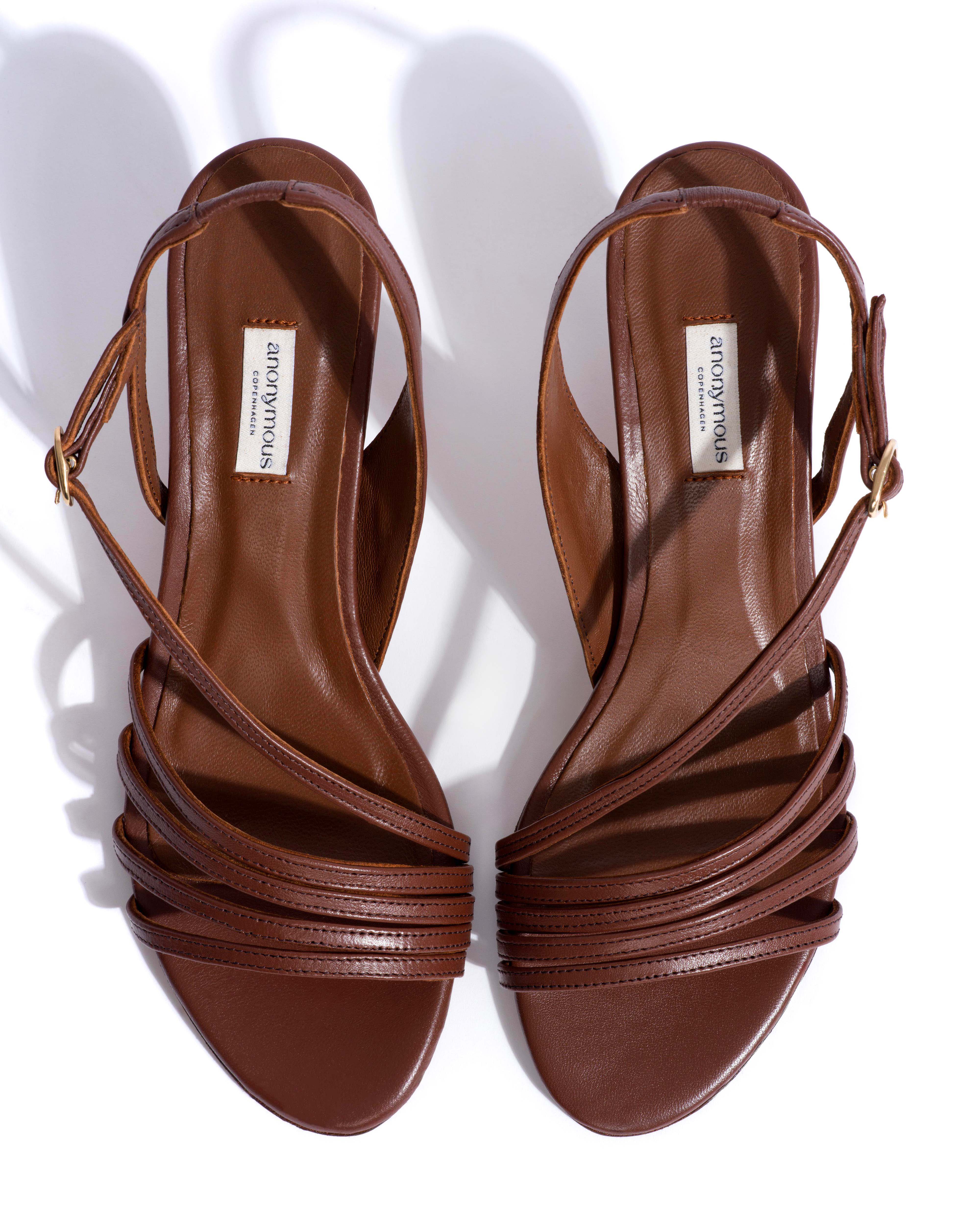 Naia 55 Shiny lamb Chocolate