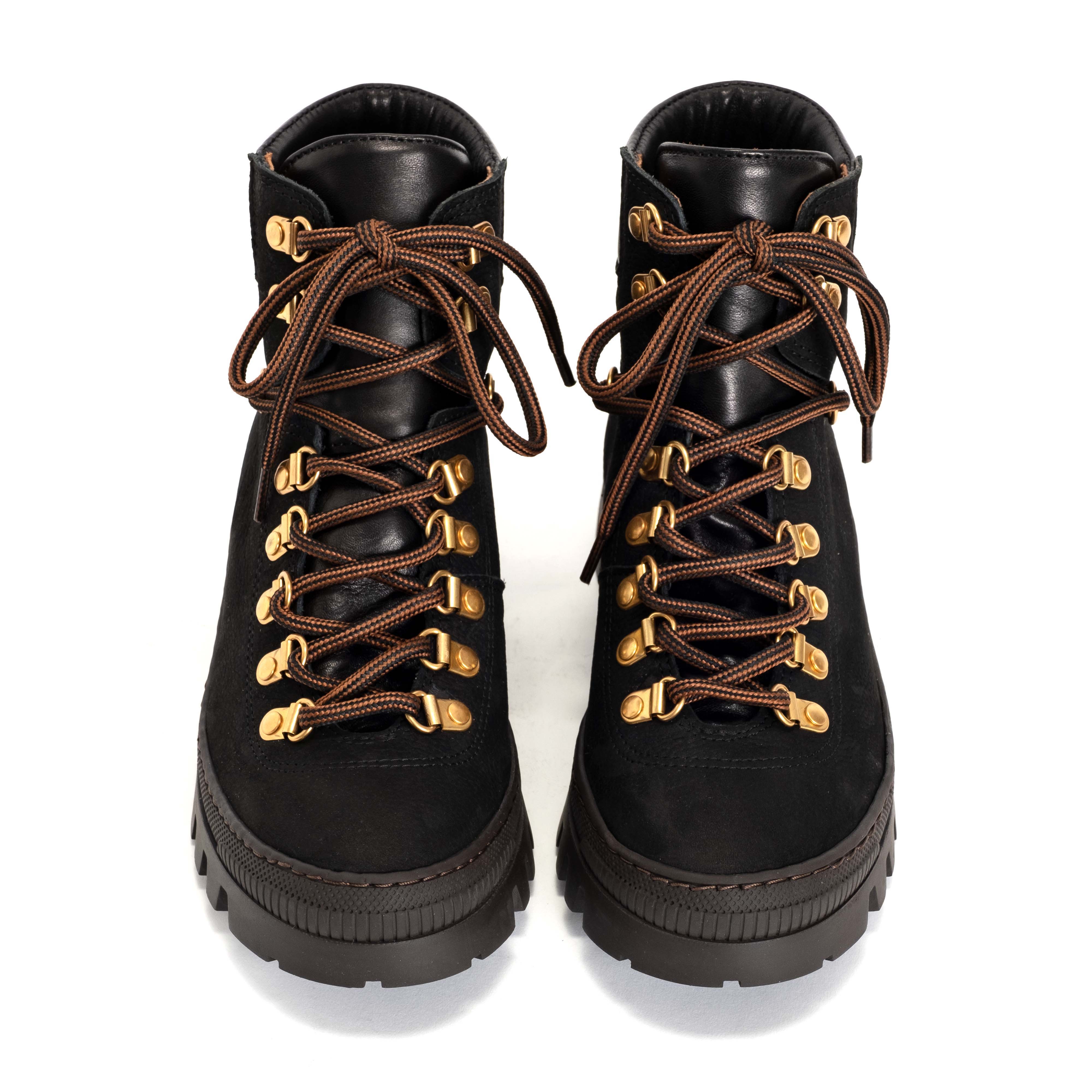 Ted Calf nubuck Black